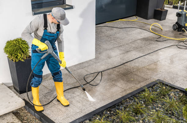 Why Choose Our Certified Pressure Washing Experts for Your Project Needs in Lakehills, TX?